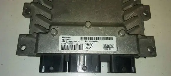 Ford Fiesta Engine control unit/module BV2112A650EC S180047034C