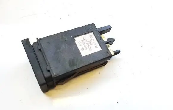 Volkswagen PASSAT B5.5 Windscreen/window heater switch 3b0959621d