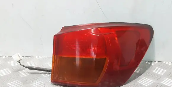 Lexus IS 220D-250-350 Rear/tail lights