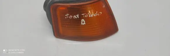 Seat Toledo I (1L) Front indicator light 961592