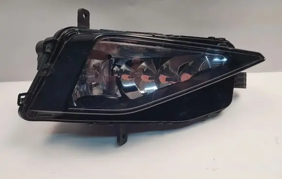 Volkswagen Golf Sportsvan Front fog light 510941662E