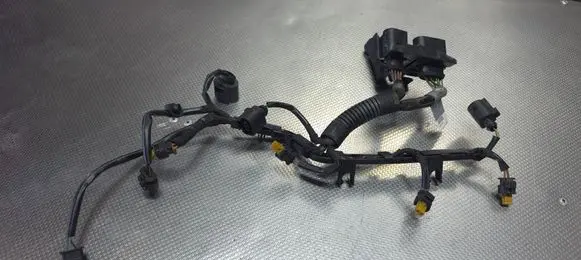 Audi A4 S4 B8 8K Fuel injector wires 06H971627