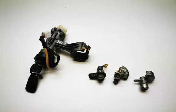 Hyundai Tucson JM Lock set 