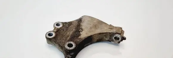 Mazda Xedos 9 Gearbox mounting bracket
