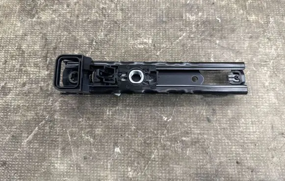 Ford Focus Seat belt adjustment rail JX7BA611C46AC