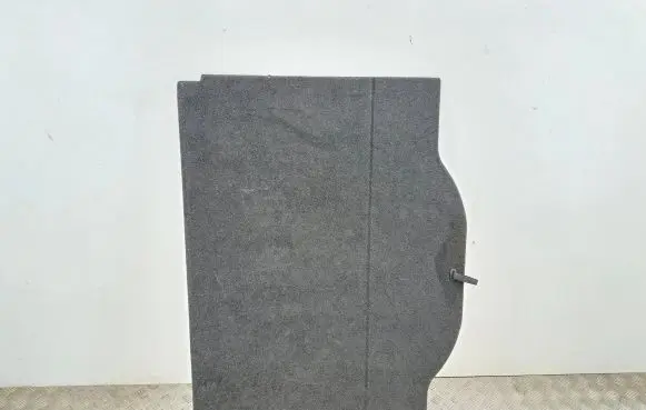 Trunk/boot floor carpet liner