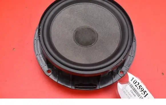 Skoda Rapid (NH) Subwoofer speaker 