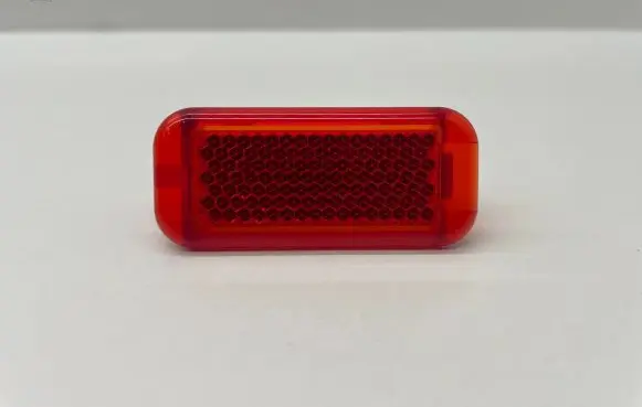 Audi A6 S6 C6 4F Front door interior light 8P0947412