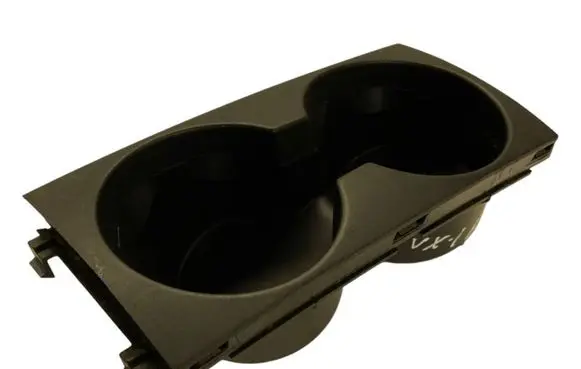 Cup holder front