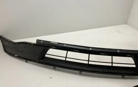 Ford Mustang VI Front bumper lower grill JR3B17K945AC 5591
