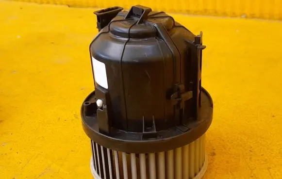 Land Rover Evoque I Heater fan/blower
