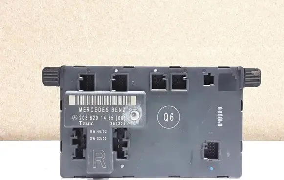 Mercedes-Benz C W203 Door control unit/module 2038201485