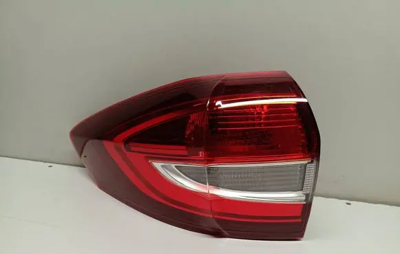 Ford C-MAX II Rear/tail lights F1CB13405BE