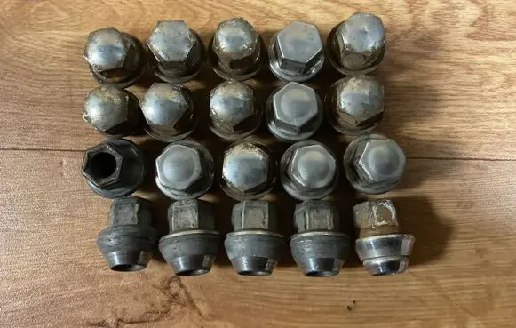 Ford Mondeo Mk III Nuts/bolts 