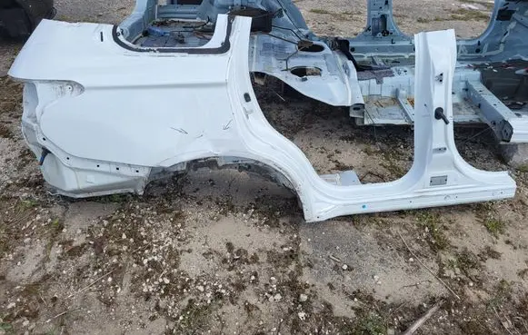 Mitsubishi Outlander Rear quarter panel 