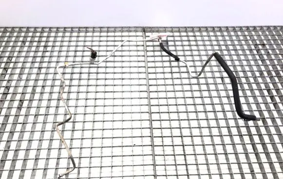 Air conditioning (A/C) pipe/hose