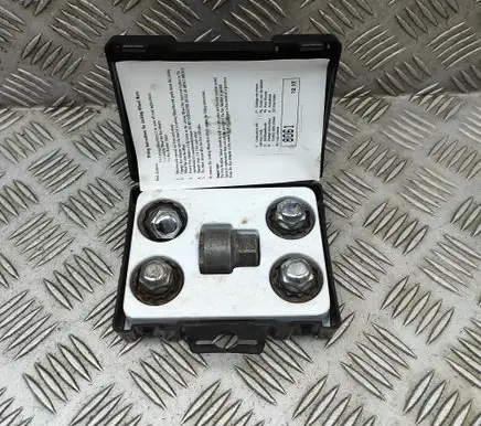 KIA Optima Anti-theft wheel nuts and lock LP490ADU00