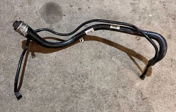 BMW 7 F01 F02 F03 F04 Fuel tank filler neck pipe 7185149