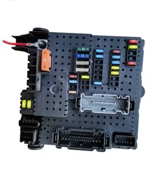 Volvo XC90 Fuse module 30786646 28080156 00007496814