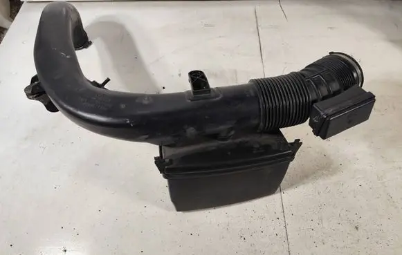 Air intake hose/pipe