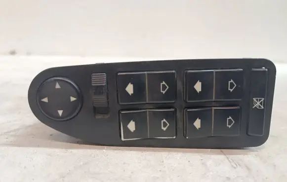 BMW 5 E39 Electric window control switch 8380645