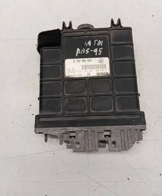 Volkswagen PASSAT B4 Engine control unit/module 028906021B 0281001172 28RTD289