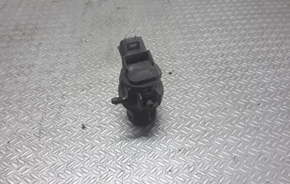 Mazda 3 I Windscreen/windshield washer pump 8603102451