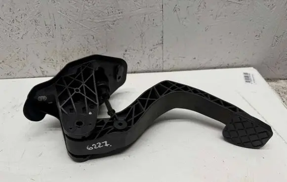 Seat Arona Clutch pedal 6C1721059M