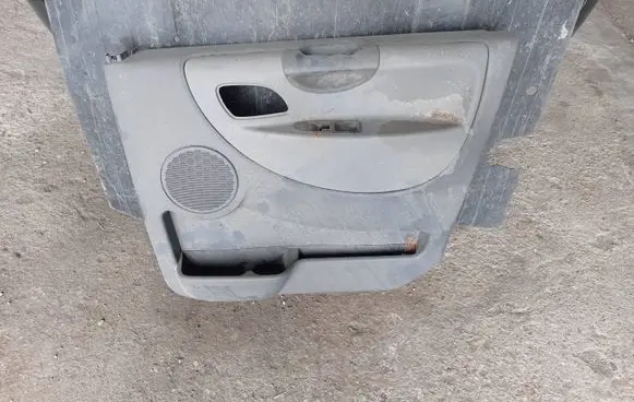 Citroen Jumpy Front door card panel trim 1498950077 1496166077