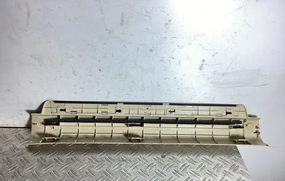 Front sill trim cover