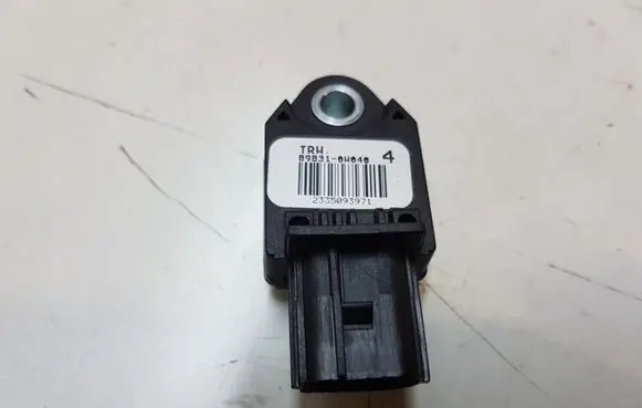 Lexus IS 220D-250-350 Airbag deployment crash/impact sensor 898310W040