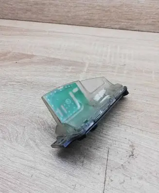 BMW 3 E90 E91 Aerial antenna amplifier 1682606 30000776