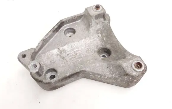 BMW X5 E70 A/C compressor mount bracket 7799863