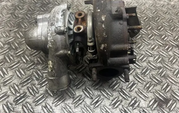 Toyota Avensis T250 Turbo