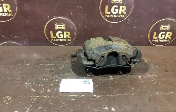 Volkswagen Touran I Front brake caliper