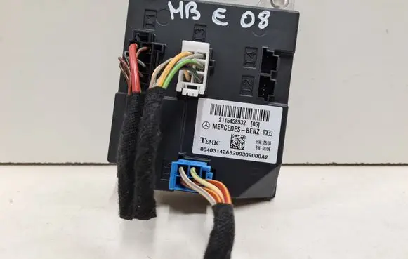 Mercedes-Benz E W211 Comfort/convenience module 2115458532