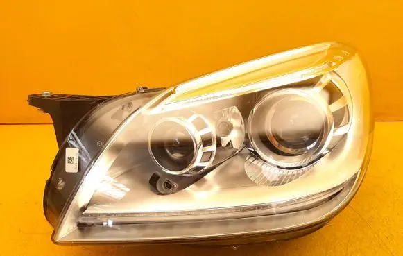 Mercedes-Benz SLK R172 Headlight/headlamp A1728205161