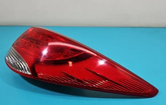 Hyundai ix35 Rear/tail lights 92402-2Y0 IMPRK1417098