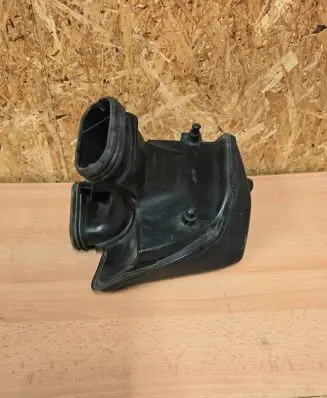 Opel Astra J Air intake duct part 13337770 315875880 13337770EJ