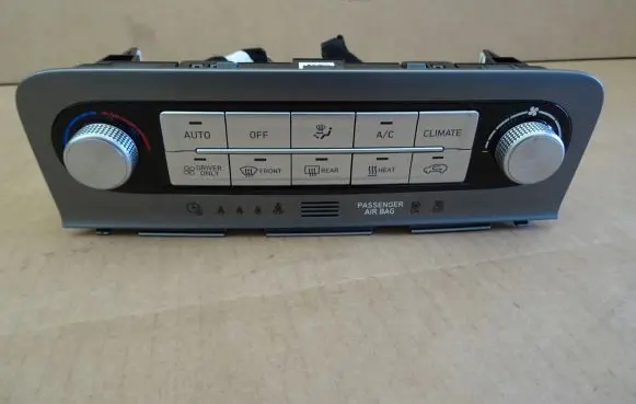 Hyundai Kona I Climate control unit 97250CMAD0
