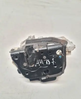 Audi A4 S4 B7 8E 8H Front door lock 8E1837016AA