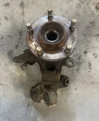 Nissan Primera Front wheel hub spindle knuckle