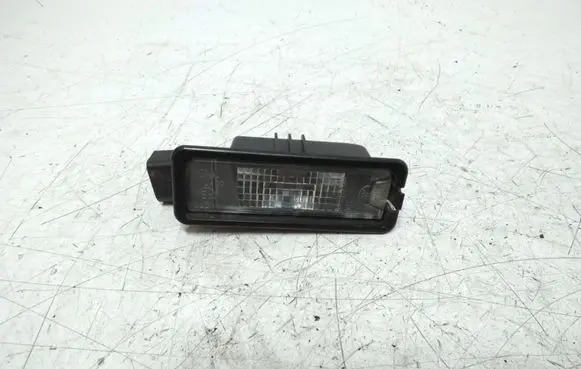 Volkswagen Golf VI Number plate light 1K8943021