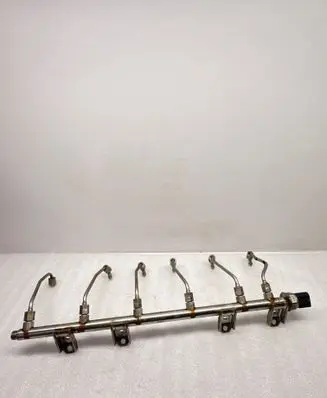 BMW 5 E60 E61 Fuel main line pipe 4549612 7537319 717320048