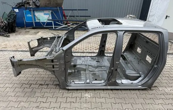 Nissan Navara D23 Body 