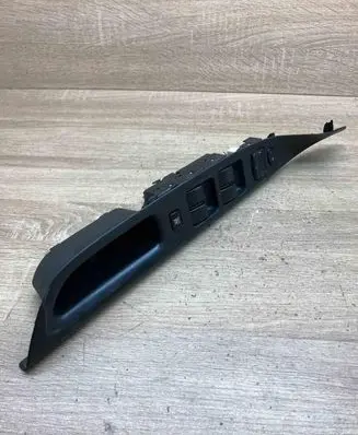 Mazda 6 Electric window control switch GJ6A684L6