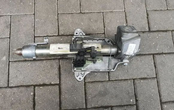 Mercedes-Benz A W169 Steering wheel axle A1694603216 1695452932