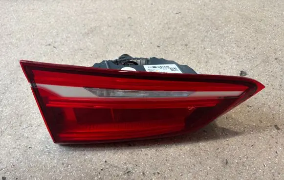 BMW X1 F48 F49 Tailgate rear/tail lights 7350697