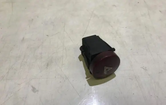 Citroen Berlingo Hazard light switch 9644845777