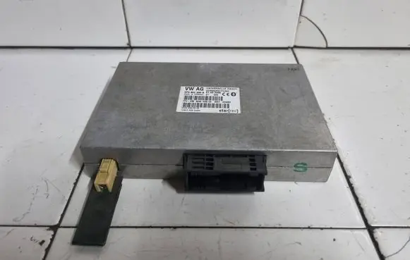 Skoda Octavia Mk2 (1Z) Bluetooth control unit module 5P0862335B 93DX008LFSC
